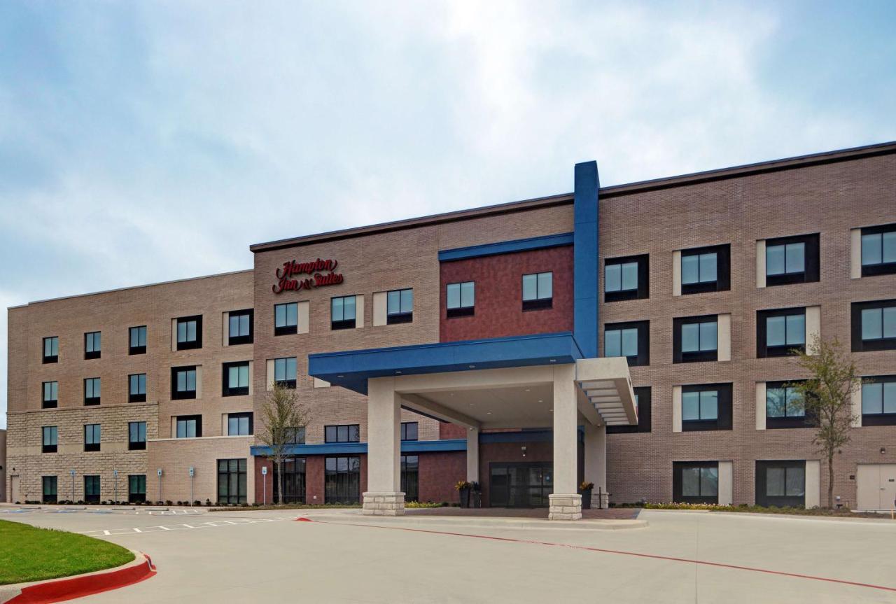Hampton Inn & Suites Dallas - Farmers Branch Exterior foto
